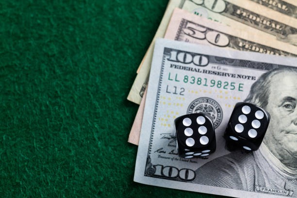 Starburst symbol combinations and payout table on sostoto